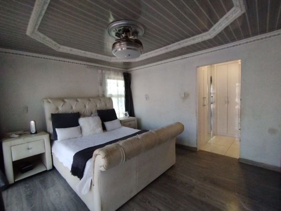 4 Bedroom Property for Sale in Tlhabane West North West